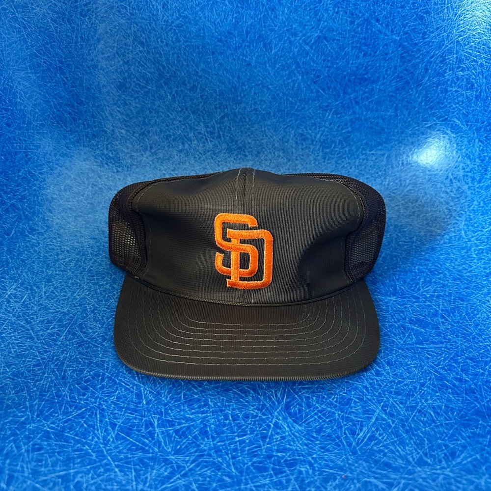 Vintage 1980s San Diego Padres Trucker Hat